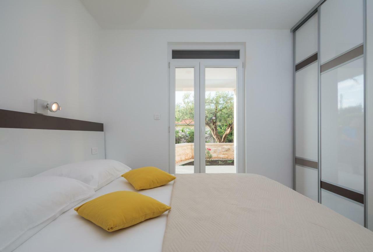 Apartmani Kos D Supetar Exterior photo