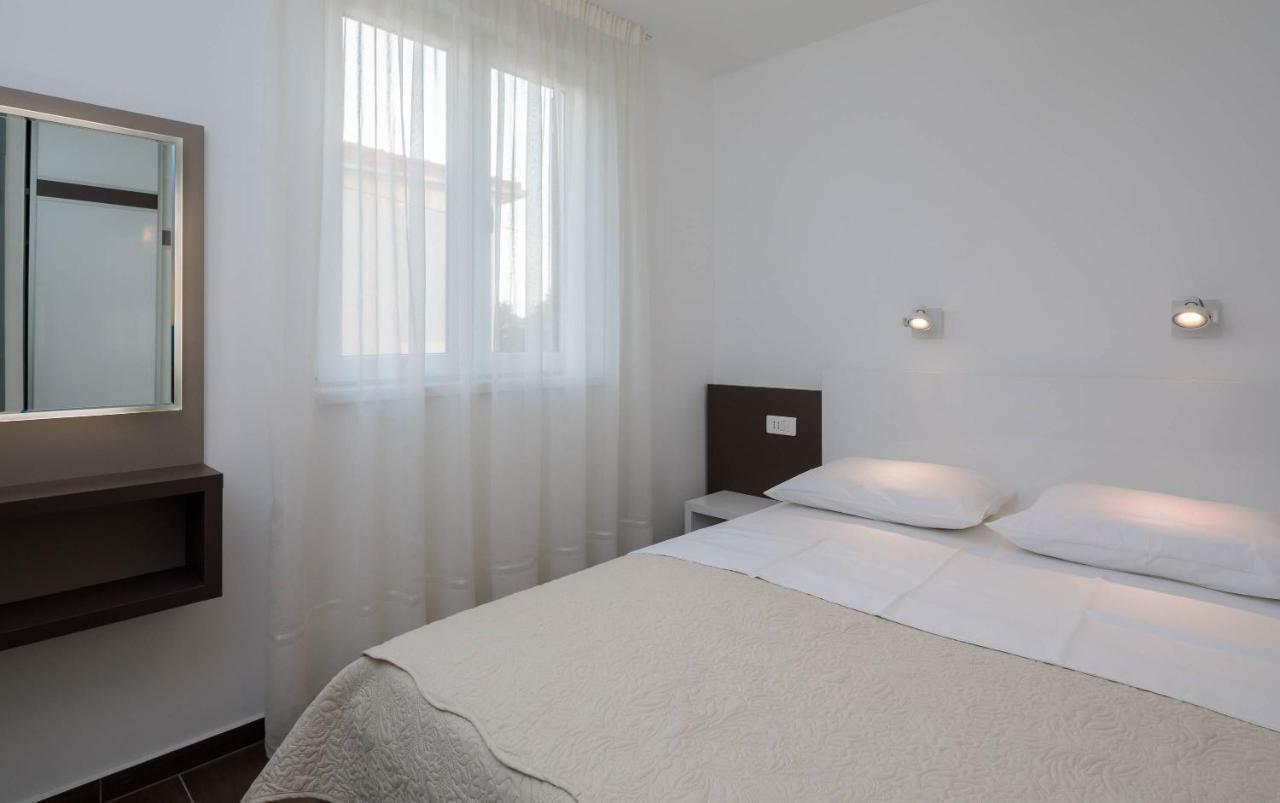 Apartmani Kos D Supetar Exterior photo
